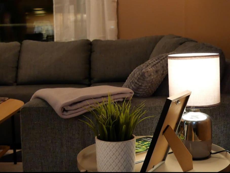 Modern And Central Apartment - Solsiden Trondheim - Up To 6 People Экстерьер фото