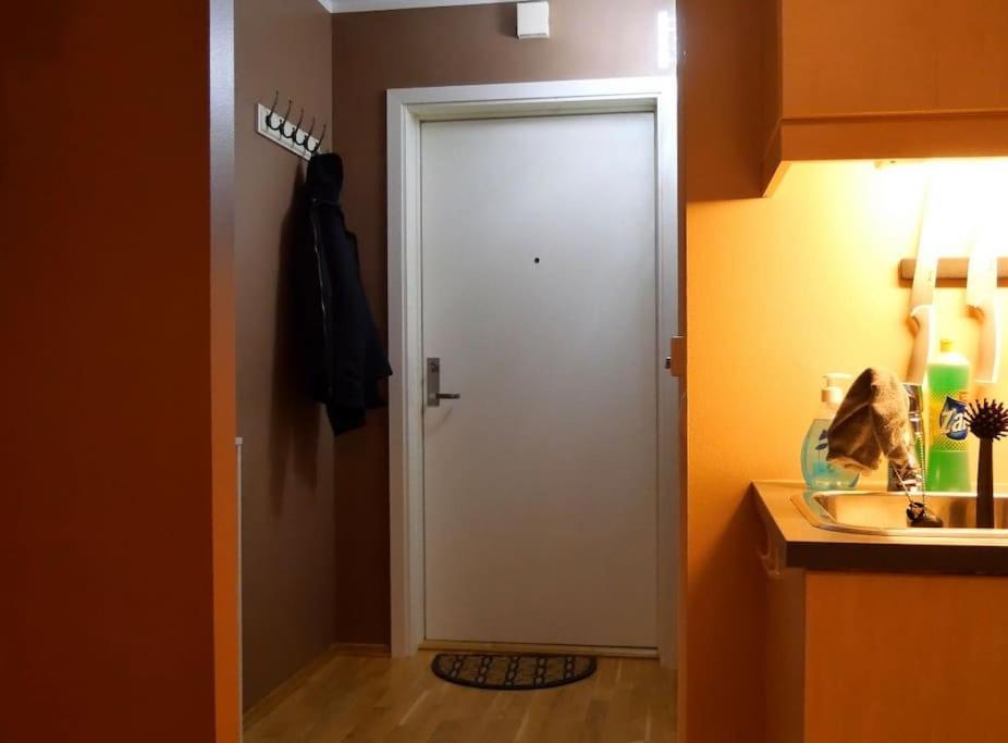Modern And Central Apartment - Solsiden Trondheim - Up To 6 People Экстерьер фото
